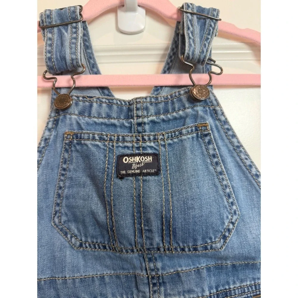 2.OshKosh Bgosh Kids 5T Blue Denim Shortalls Vestbak Overalls Medium Wash